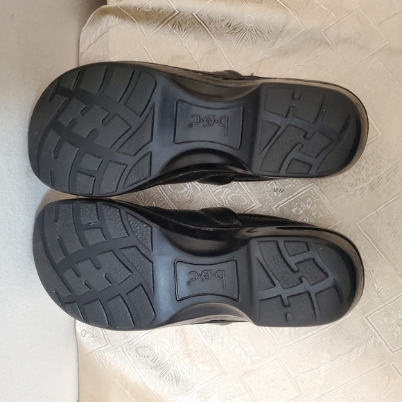 B. O. C women's solid black clogs shoes size #7 - Picture 8 of 8